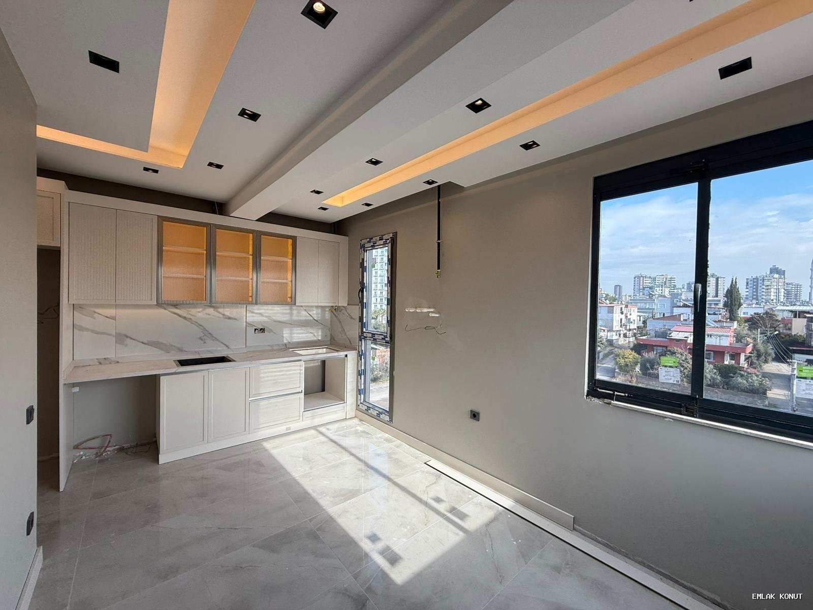 BAĞIMSIZ MUTFAK, MÜKEMMEL KALİTE, GİYİNME ODALI