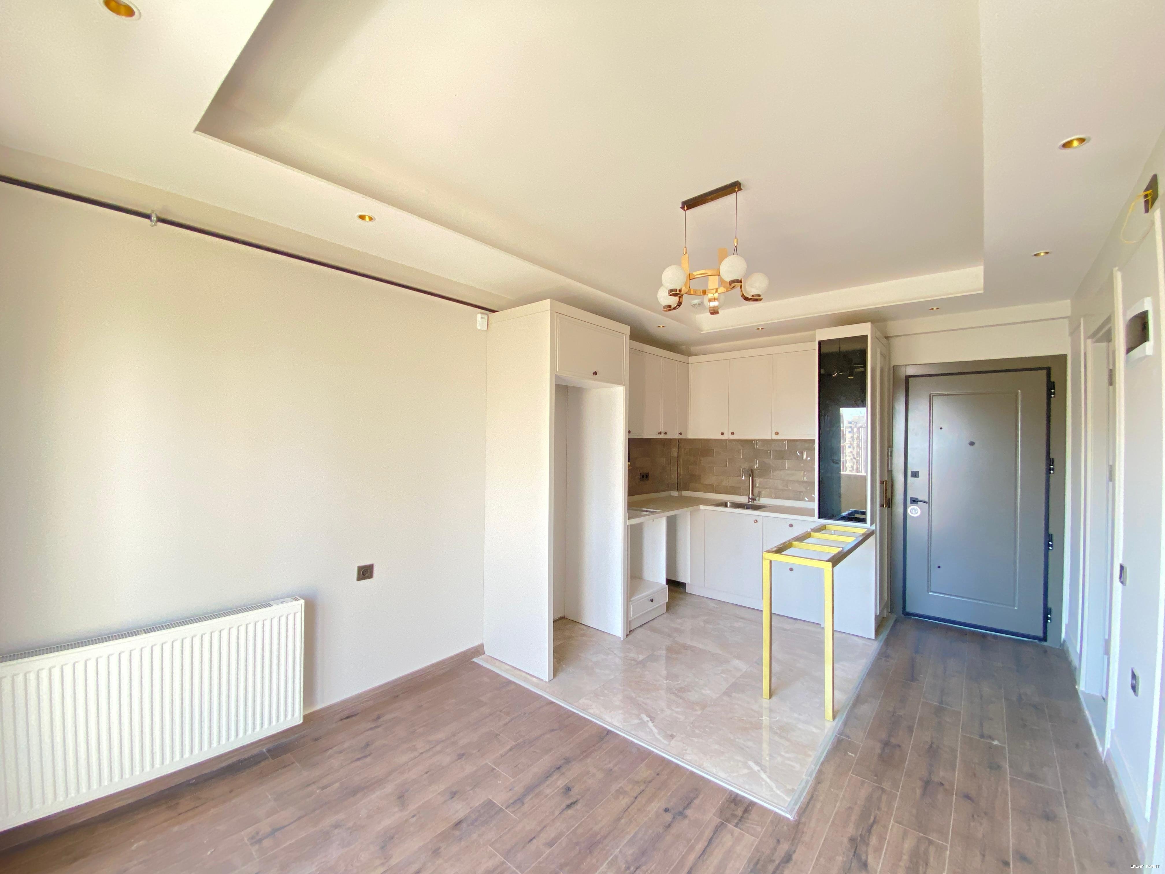 "ÖZGÜVEN'DEN TOROS ÜNİ. YAKINI HAVUZLU SİTE İÇİ 1+1"