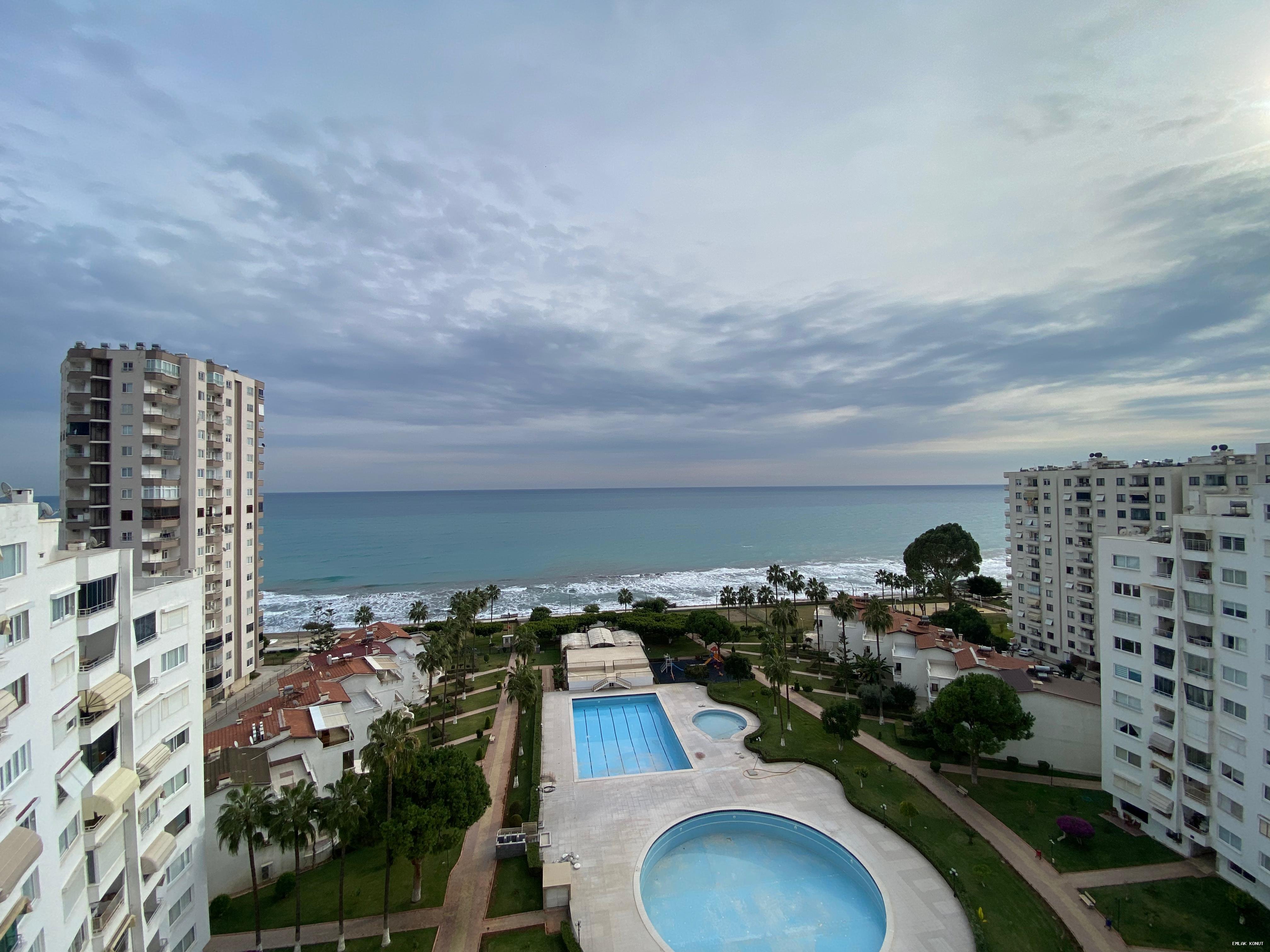 "ÖZGÜVEN'DEN FIRSAT!!! KOYTÜR 1'DE DENİZ MANZARALI 3+1"