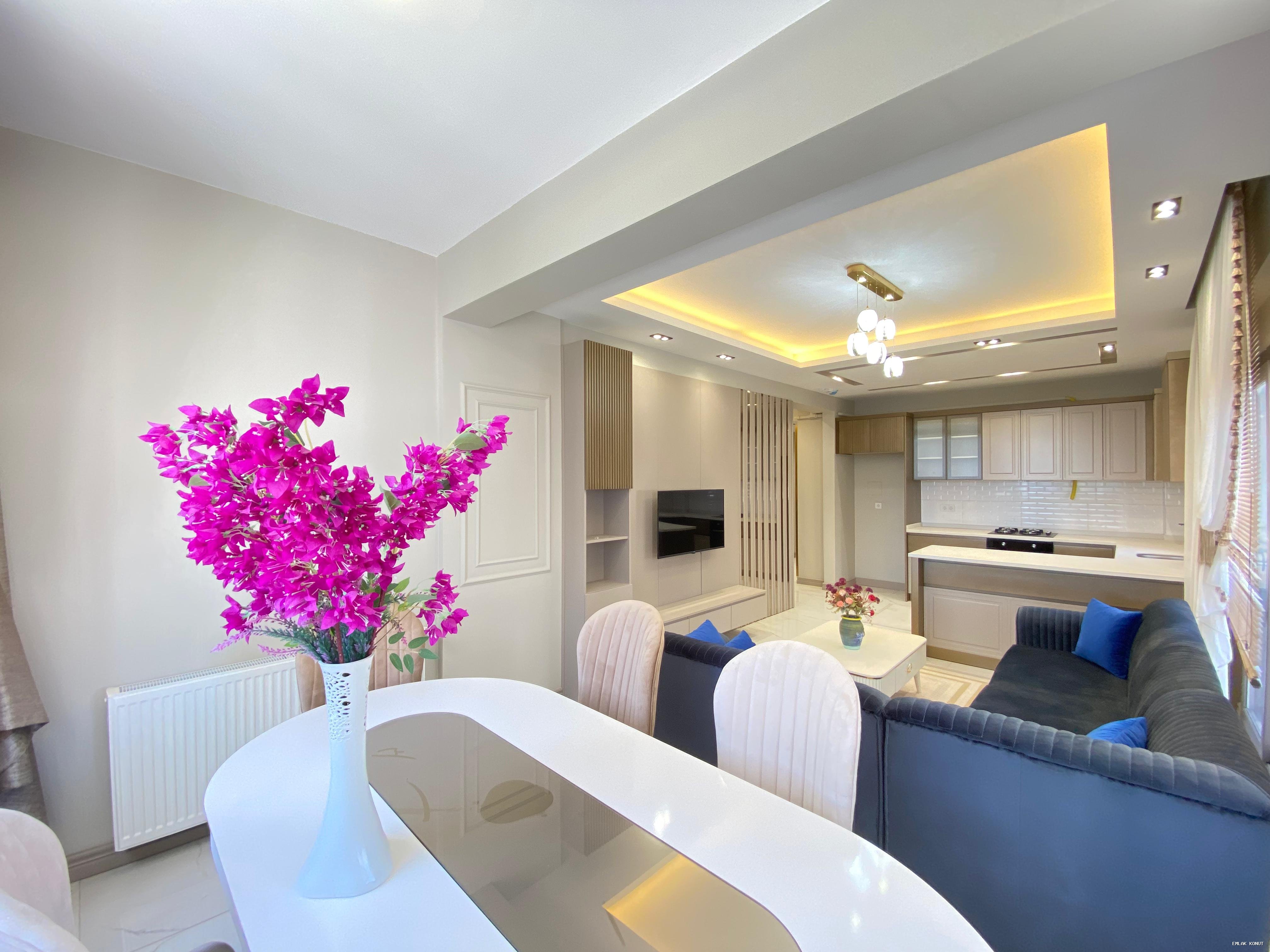 "ÖZGÜVEN'DEN ÇOK ŞIK, EMSALSİZ KALİTE, MÜKEMMEL, SİTE İÇERİSİ 2+1"