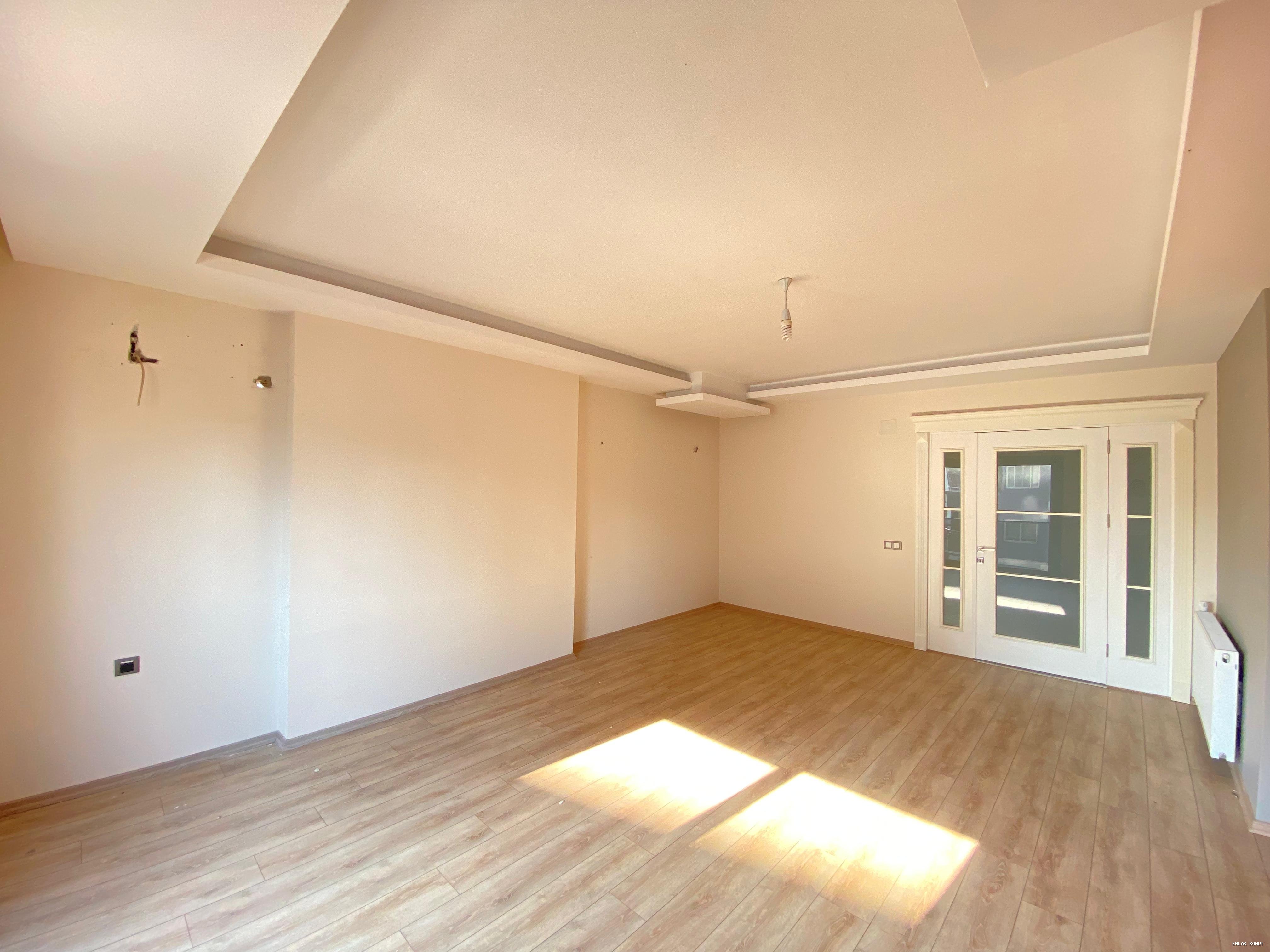 ÖZGÜVEN'DEN LOKASYON, DAİRE GENİŞLİĞİYLE SİZİ MEST EDEN 5+1