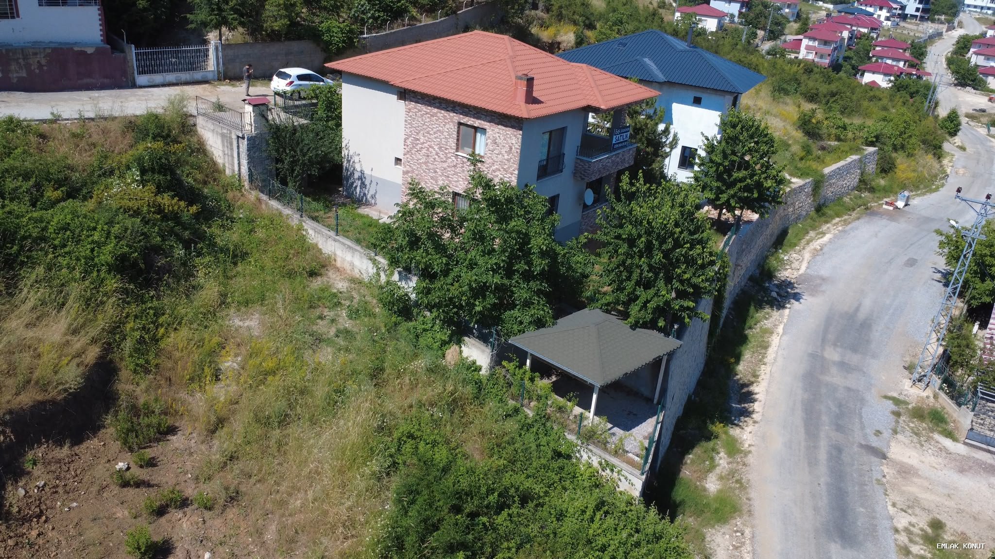 ''CAZİP!! MÜKEMMEL MANZARALI, MASRAFSIZ, GENİŞ PEYZAJ ALANI''