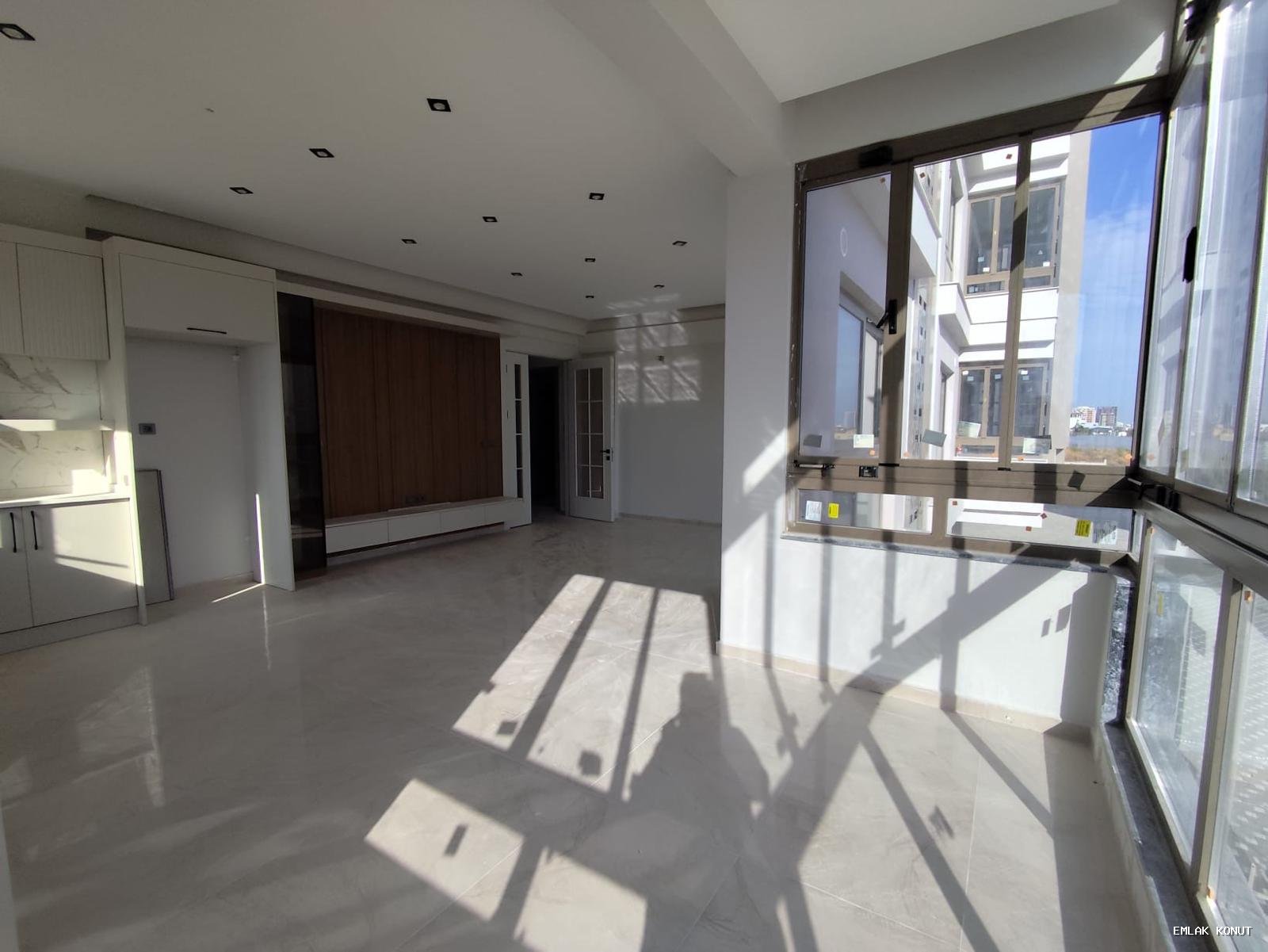 "ÖZGÜVEN'DEN KUZEYKENT'DE 3+1 HAVUZLU, SIFIR SATILIK DAİRE"
